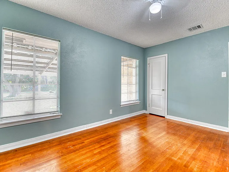 6028 Fairway Ave — Photo 14