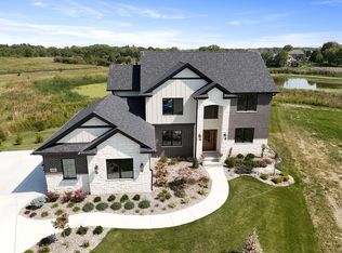 515 Meadow Brooke Ln, Dyer, IN 46311