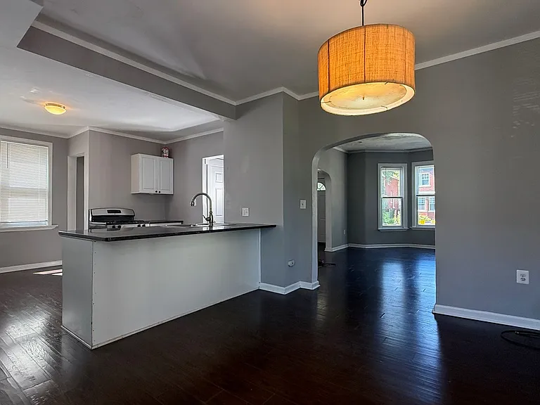 151 Calvert St — Photo 10