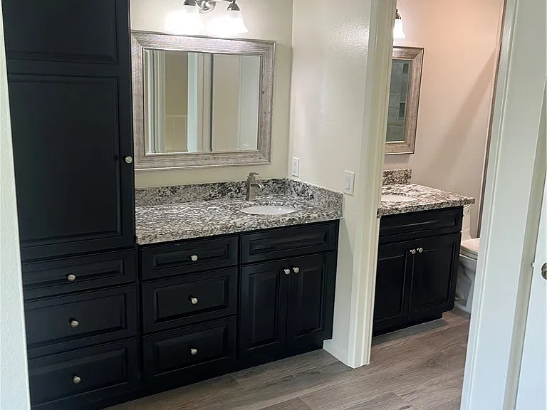 1063 Canyon Spring Ln — Photo 11