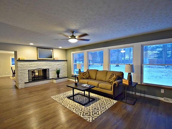 3rd image of 6530 Tanglewood Ln