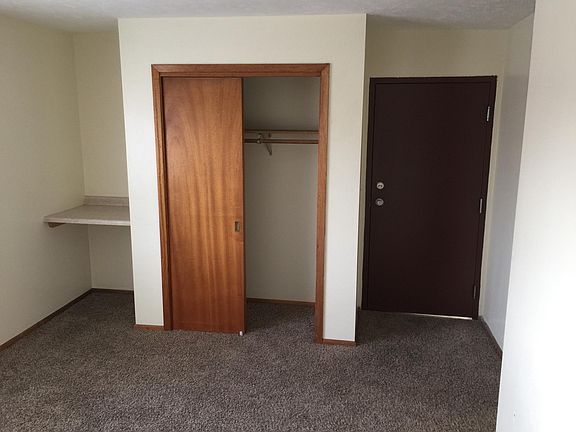 3rd image of 1225 G St APT 4