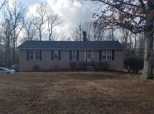 822 Oakland Dr, New Johnsonville, TN 37134