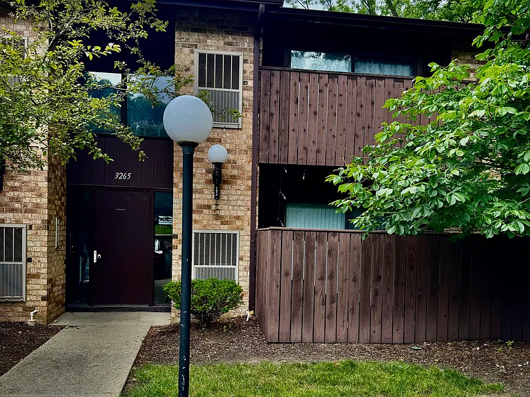 3265 Mayfield Rd #31A — Photo 2