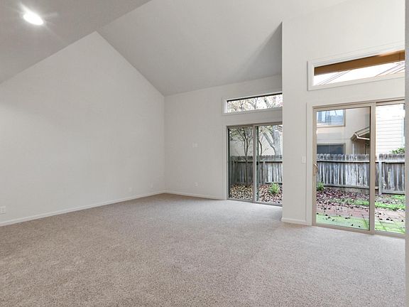 5th image of 4736 W Iris Ave
