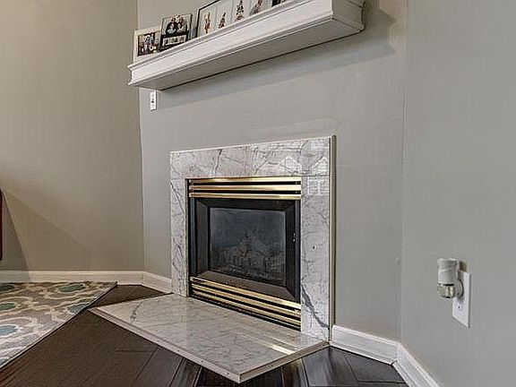 3rd image of 4002 Mimosa View Dr