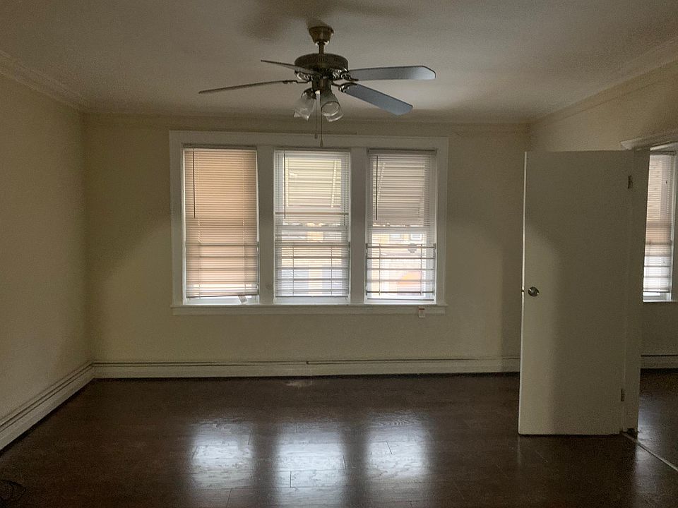 1st image of 10 Norwood St APT 2