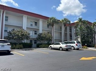 1700 Pine Valley Dr APT 317, Fort Myers, FL 33907