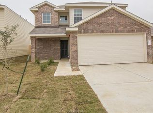 2089 Oakwood Forest Dr, Bryan, TX 77803