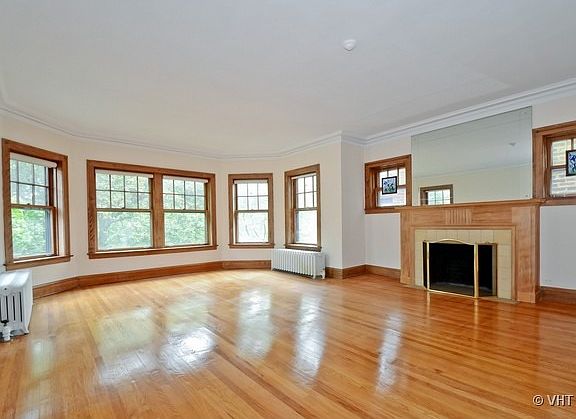 3rd image of 6430 N Lakewood Ave