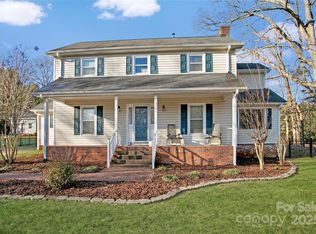 3501 Barrington Dr, Gastonia, NC 28056