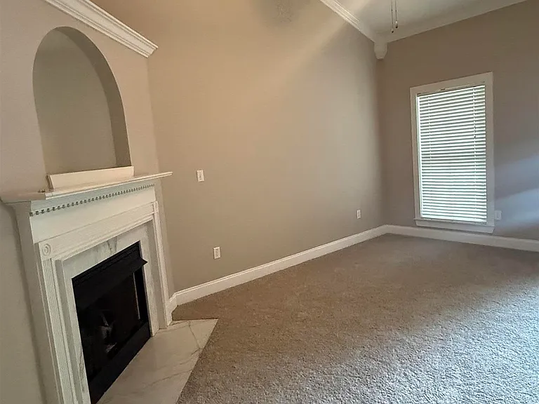 5744 Colony Ln — Photo 5
