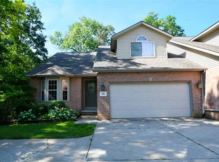 706 Woodland Knolls Rd, Metamora, IL