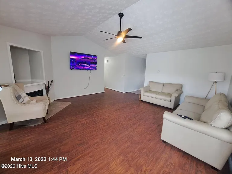 3022 Pepperhill Dr — Photo 6