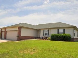 4618 W Portland St, Springfield, MO 65802