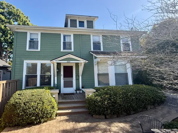 223-225 W Arrellaga St, Santa Barbara, CA 93101