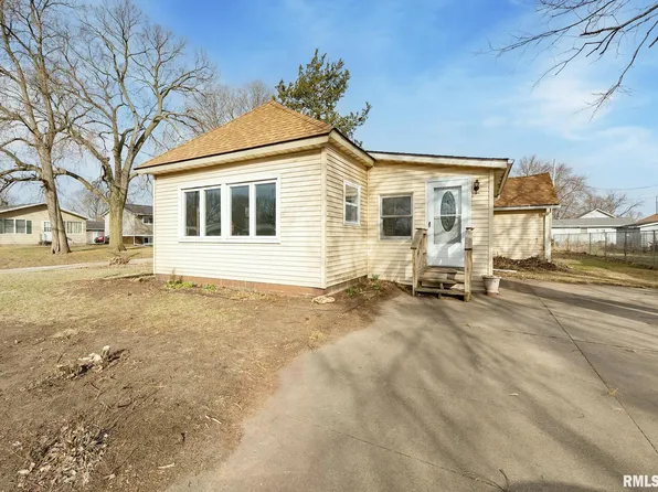 502 7th Ave, Camanche, IA 52730