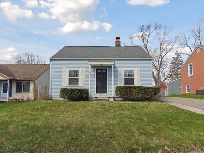 320 S Avery Rd, Waterford, MI, 48328