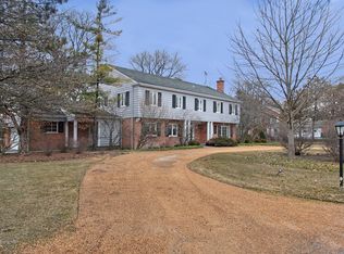 35 Longmeadow Rd, Winnetka, IL 60093