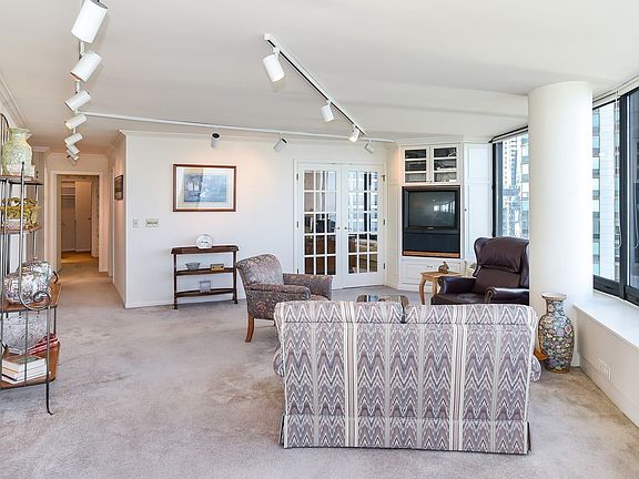 4th image of 155 N Harbor Dr #2608-09