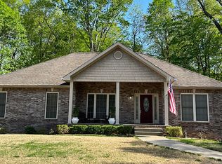 157 Enclave Ct, Clarksville, TN 37043