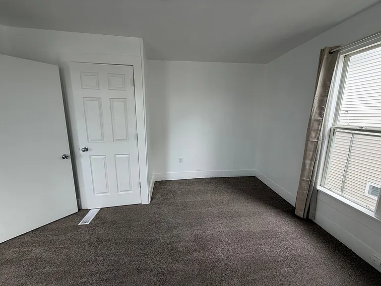 128 Fair St SE — Photo 17