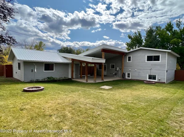 866 6th St, Meeker, CO 81641