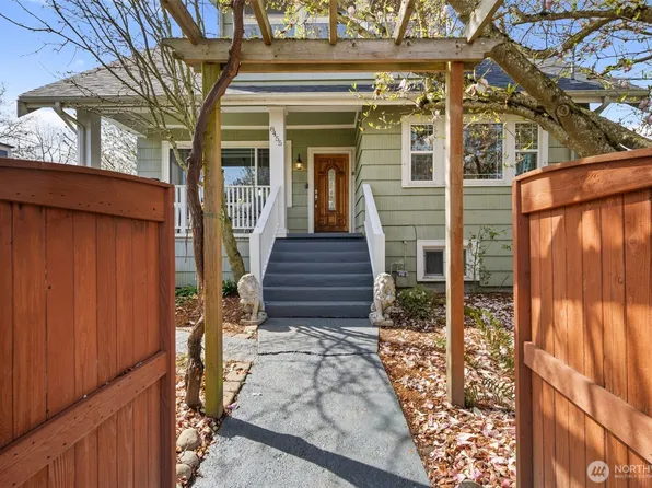 8455 50th Avenue S, Seattle, WA 98118