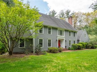 127 Great Pond Rd, Simsbury, CT 06070