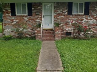 2 Axson St APT A, Portsmouth, VA 23702