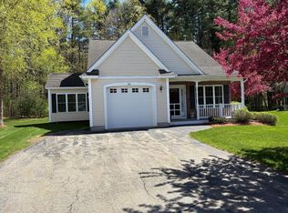 25 Oblate Dr, Hudson, NH 03051