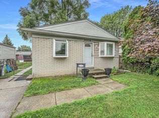 20216 Nicke St, Clinton Township, MI 48035
