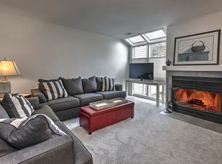 4 Evans Ct, Bedminster, NJ 07921