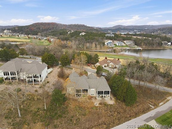 4th image of 404 Country Ridge Dr
