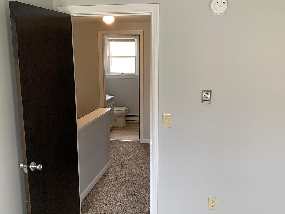 1st image of 1523 Hazelwood Ln #1523
