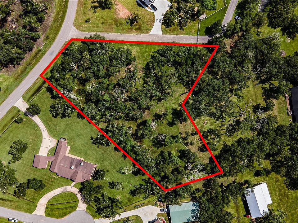 1st image of 406 Thousand Oaks Dr