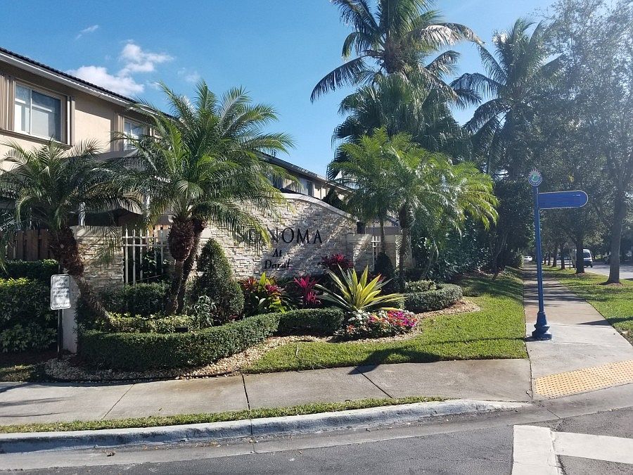 2nd image of 11228 NW 56th St