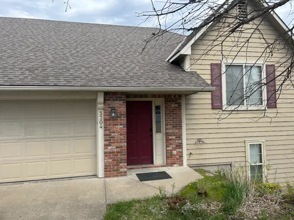 3704 Gunnison Dr, Lawrence, KS 66049
