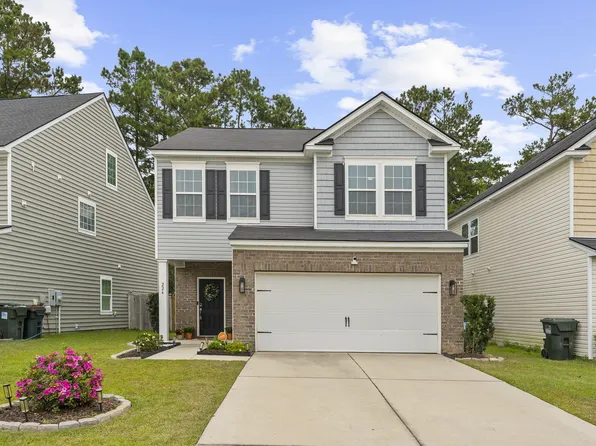 224 Lazy River Ln, Moncks Corner, SC 29461