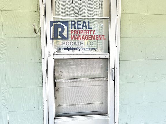3rd image of 1153 S 4th Ave #1