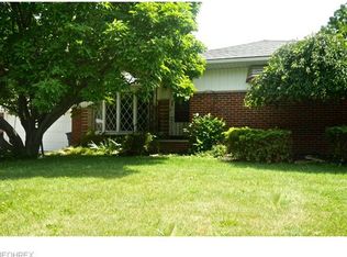 2165 Garden Dr, Wickliffe, OH 44092