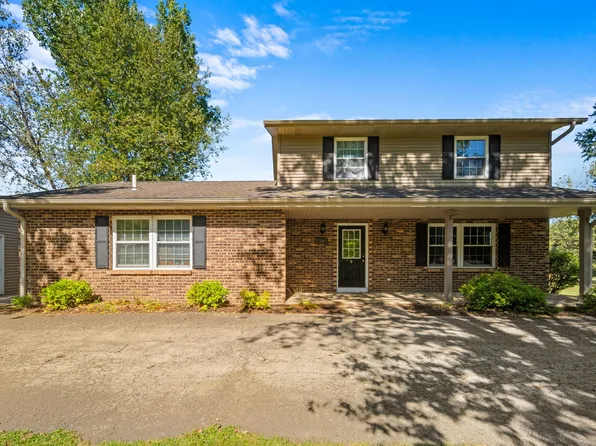 10 W Timberlake Trl, Oswego, IL 60543