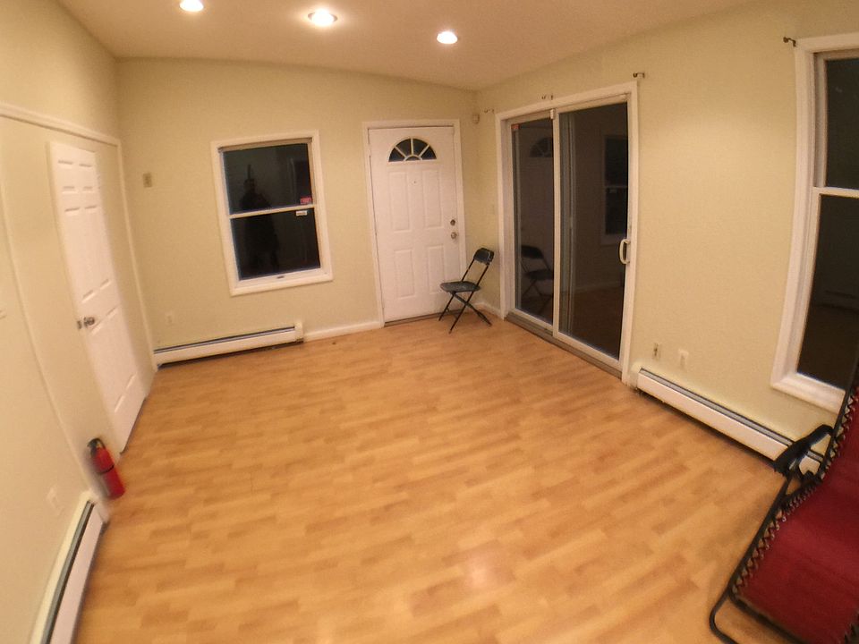 1st image of 8 Charles Street # Fl 1ST