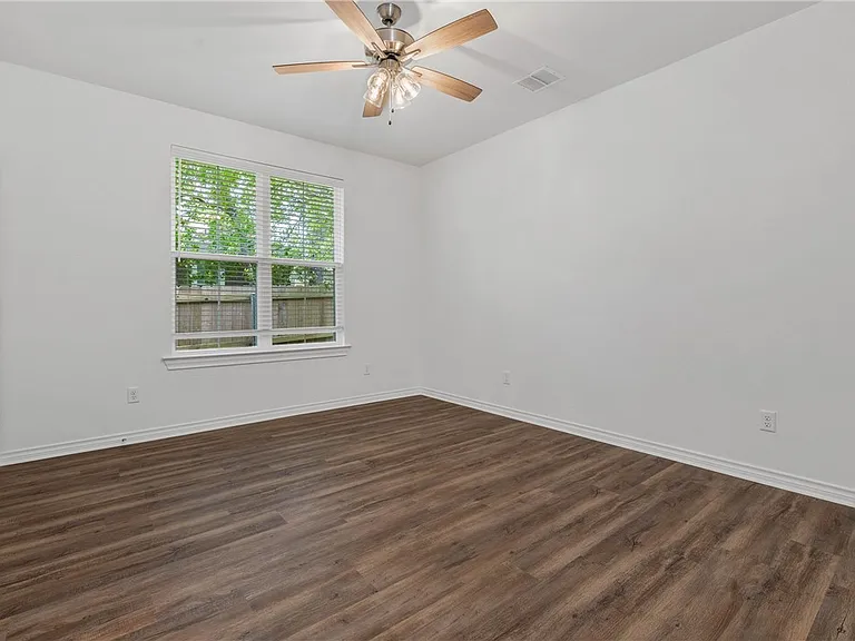 1220 Neal Pickett Dr — Photo 21
