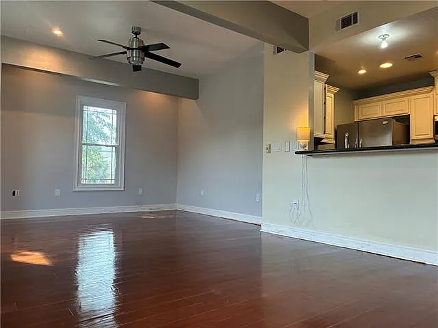 2212 S Salcedo St — Photo 2