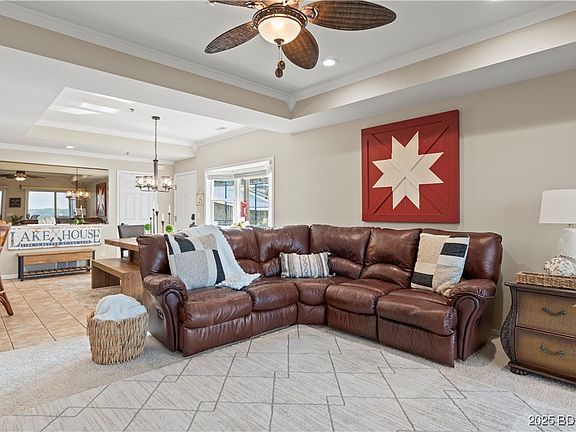 4th image of 77 Palisades Lakeview Dr #2A