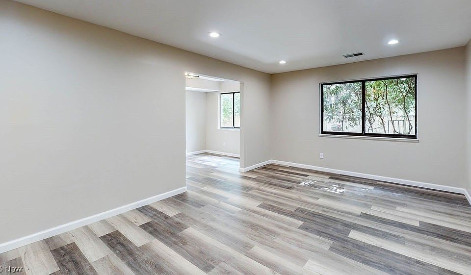 717 Hampton Ridge Dr, Akron, OH 44313 Zillow