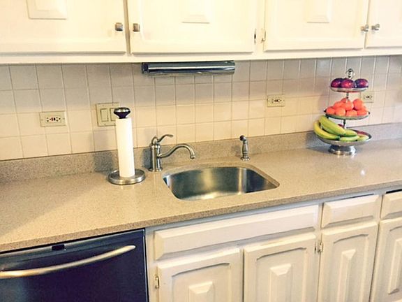 4th image of 2618 N Windsor Dr Unit 104