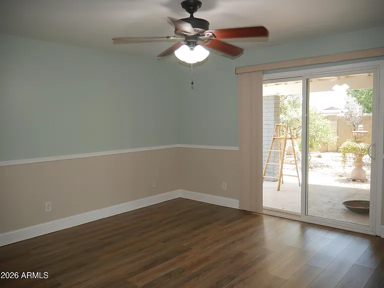 1201 W Loughlin Dr — Photo 14