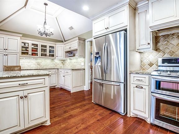 5th image of 1201 Vassor Cir